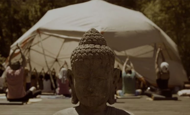 image actualite du professeur de yoga